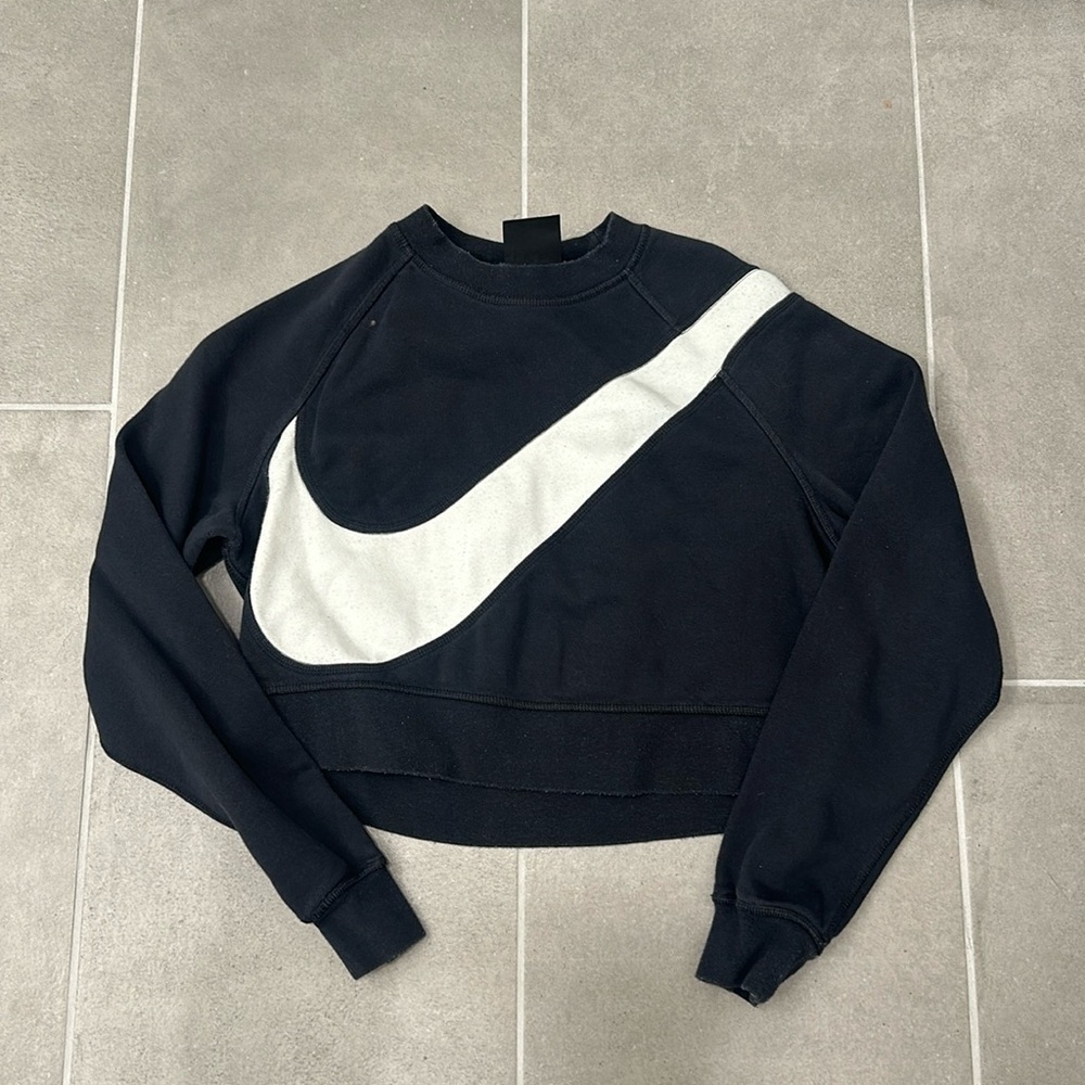 Nike cropped sweatshirt